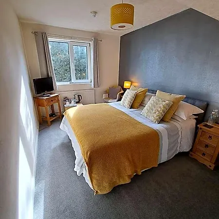 The Ship Bed and Breakfast 3*