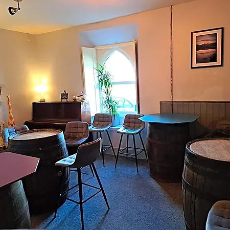 The Ship Bed and Breakfast 3*