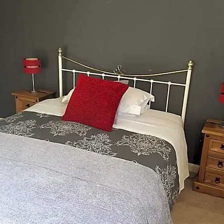 Bed and breakfast The Ship 3*