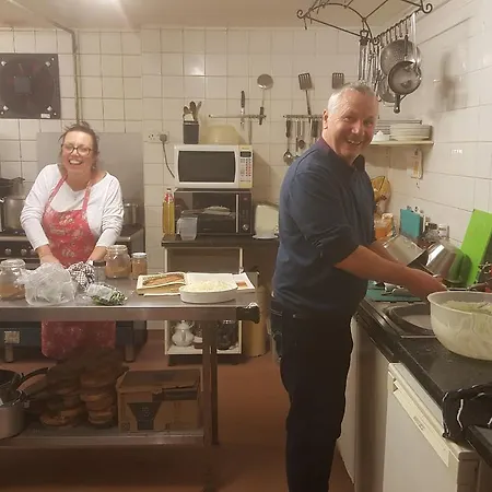 The Ship Nocleg ze śniadaniem