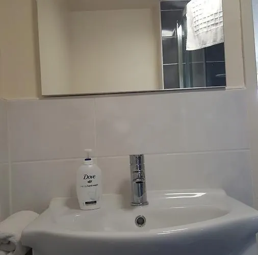 The Ship فندق مبيت وإفطار Bardsea